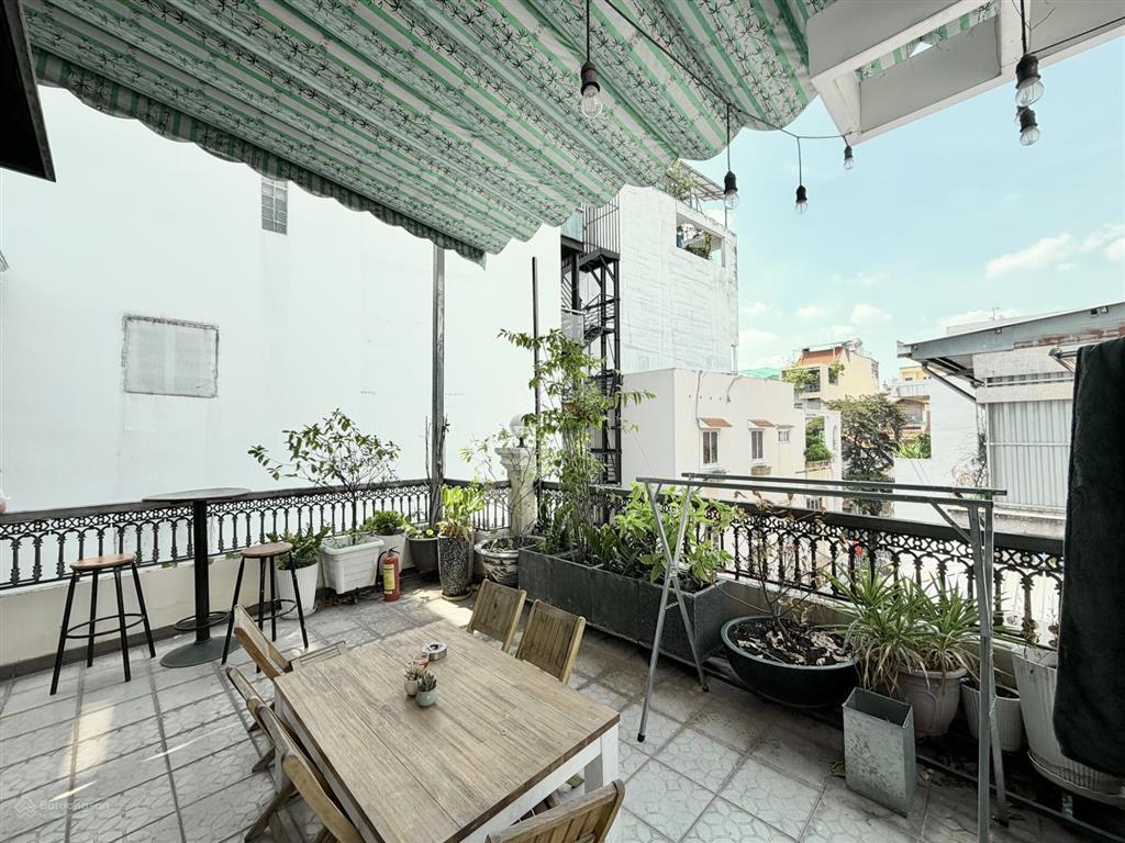 Căn hộ stu ban công 40m2 full nt mới keng rộng thoáng có máy giặt riêng giáp q. bình thạnh  q1