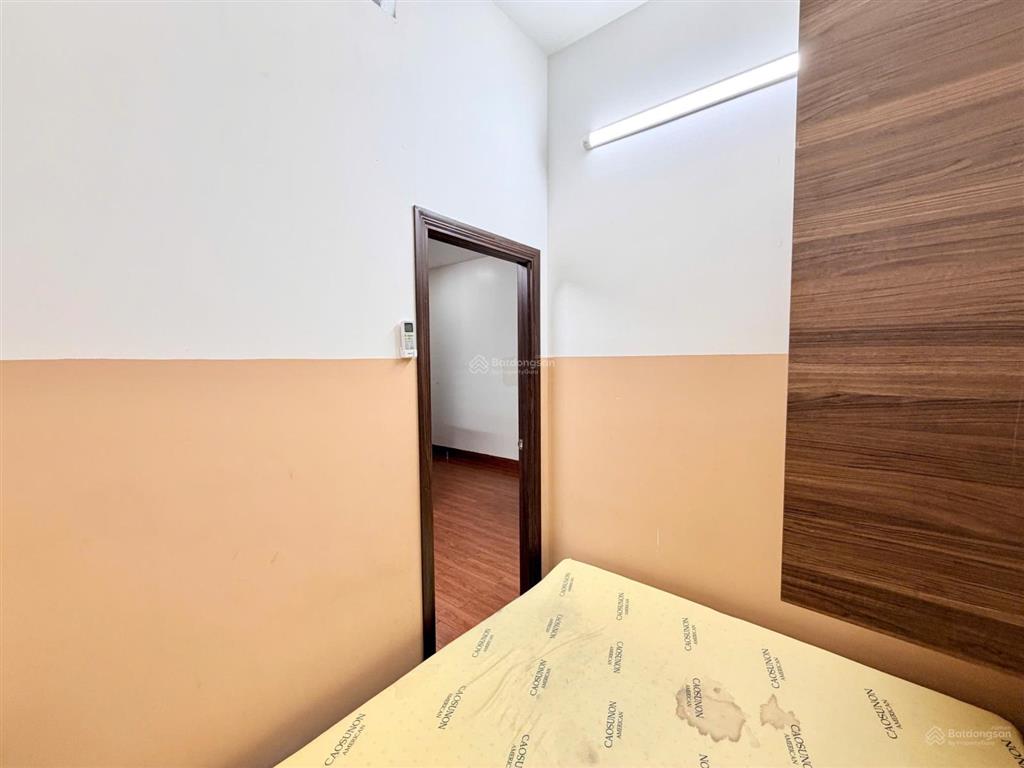 Căn hộ 2pn 45m2 cửa sổ to thoáng full nt ra vào vân tay ngay gần vlu cs3, phạm văn đồng