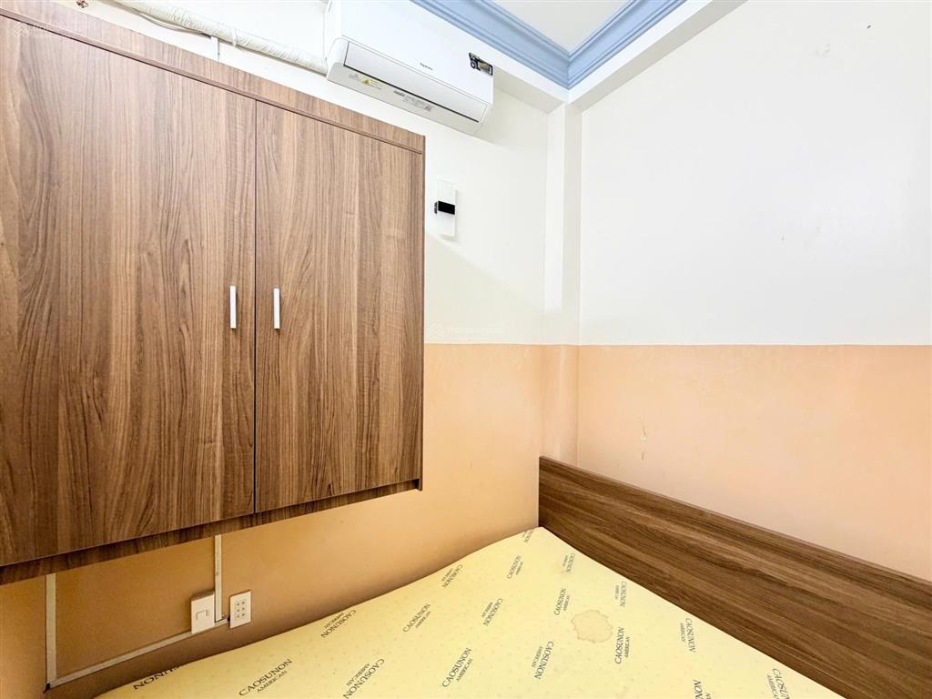 Căn hộ 2pn 45m2 cửa sổ to thoáng full nt ra vào vân tay ngay gần vlu cs3, phạm văn đồng