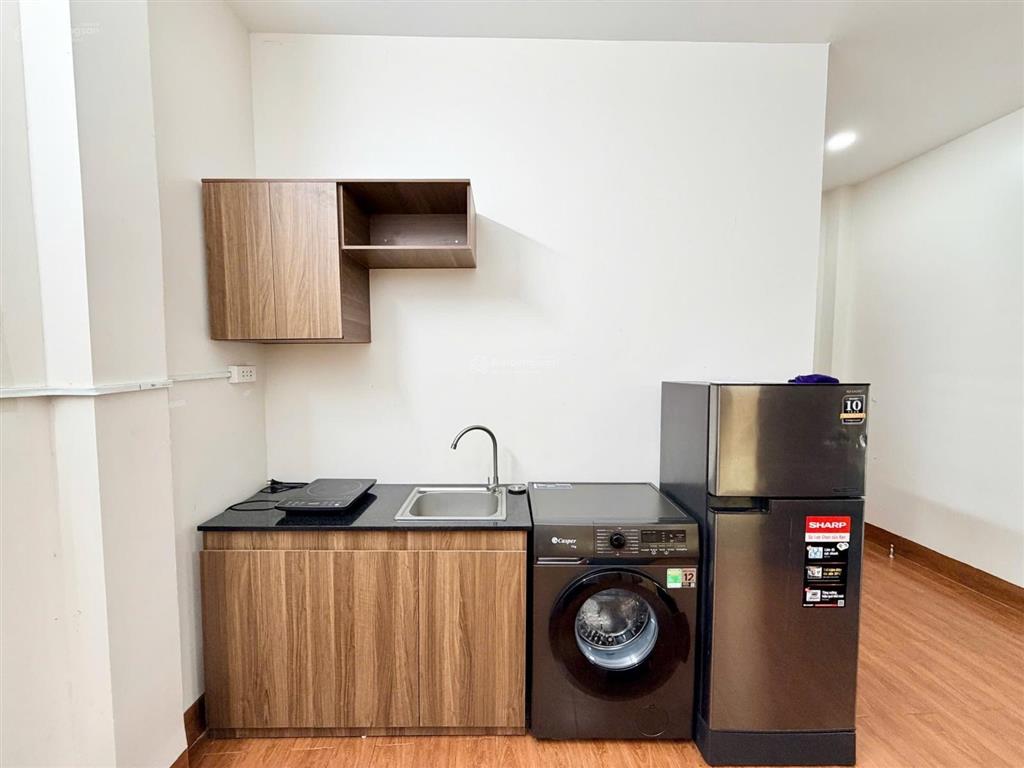 Căn hộ 2pn 45m2 cửa sổ to thoáng full nt ra vào vân tay ngay gần vlu cs3, phạm văn đồng