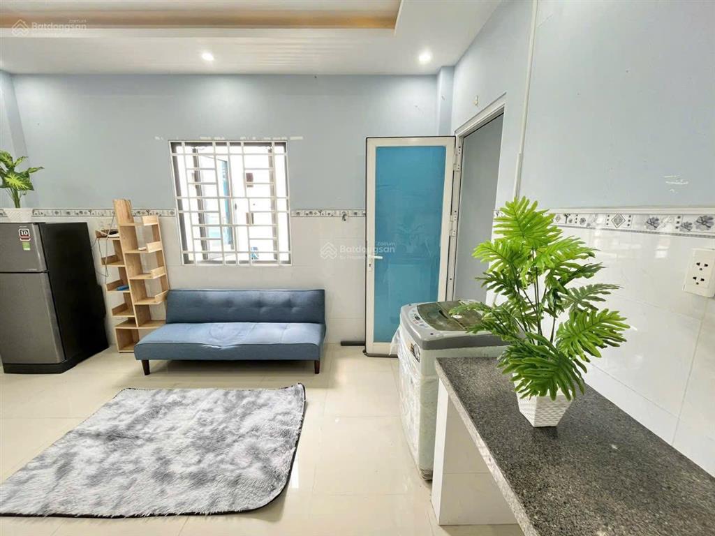 Căn 1pn tách bếp 45m² ban công  cửa sổ thoáng có thang máy hẻm to an ninh