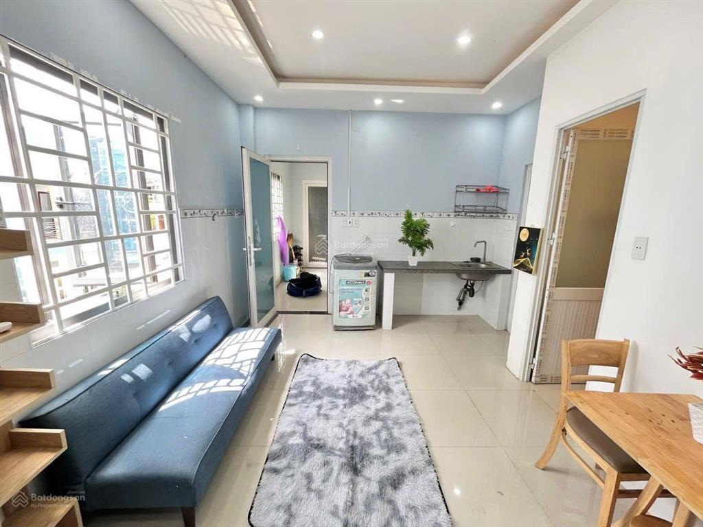 Căn 1pn tách bếp 45m² ban công  cửa sổ thoáng có thang máy hẻm to an ninh
