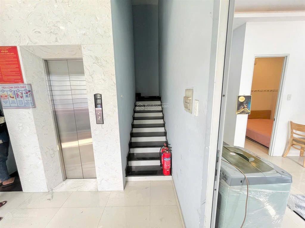 Căn 1pn tách bếp 45m² ban công  cửa sổ thoáng có thang máy hẻm to an ninh