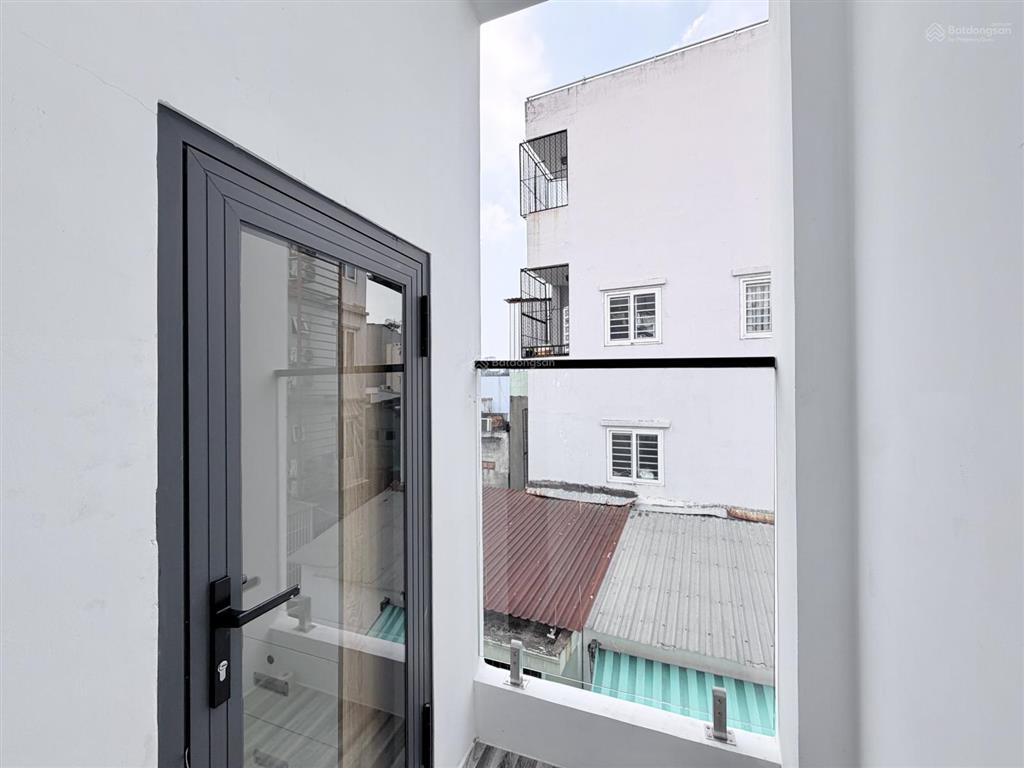 Căn hộ 1pn ban công mới 100% full nội thất cao cấp ngay gần ngã tư hàng xanh