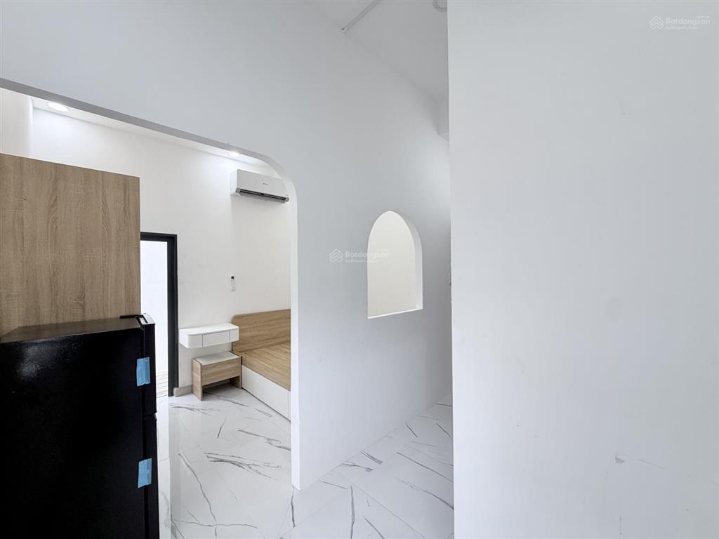 Căn hộ 1pn ban công mới 100% full nội thất cao cấp ngay gần ngã tư hàng xanh