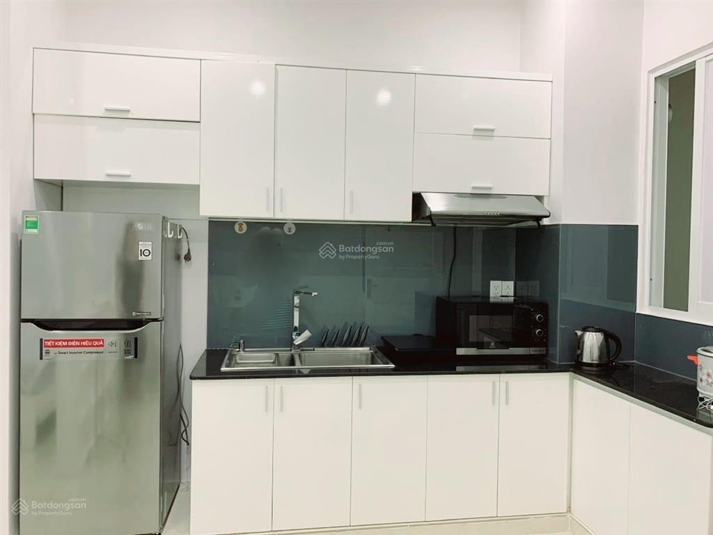 Căn hộ 1pn ban công 40m2, full nt cao cấp có dàn bếp xịn hẽm oto an ninh ra vào vân tay