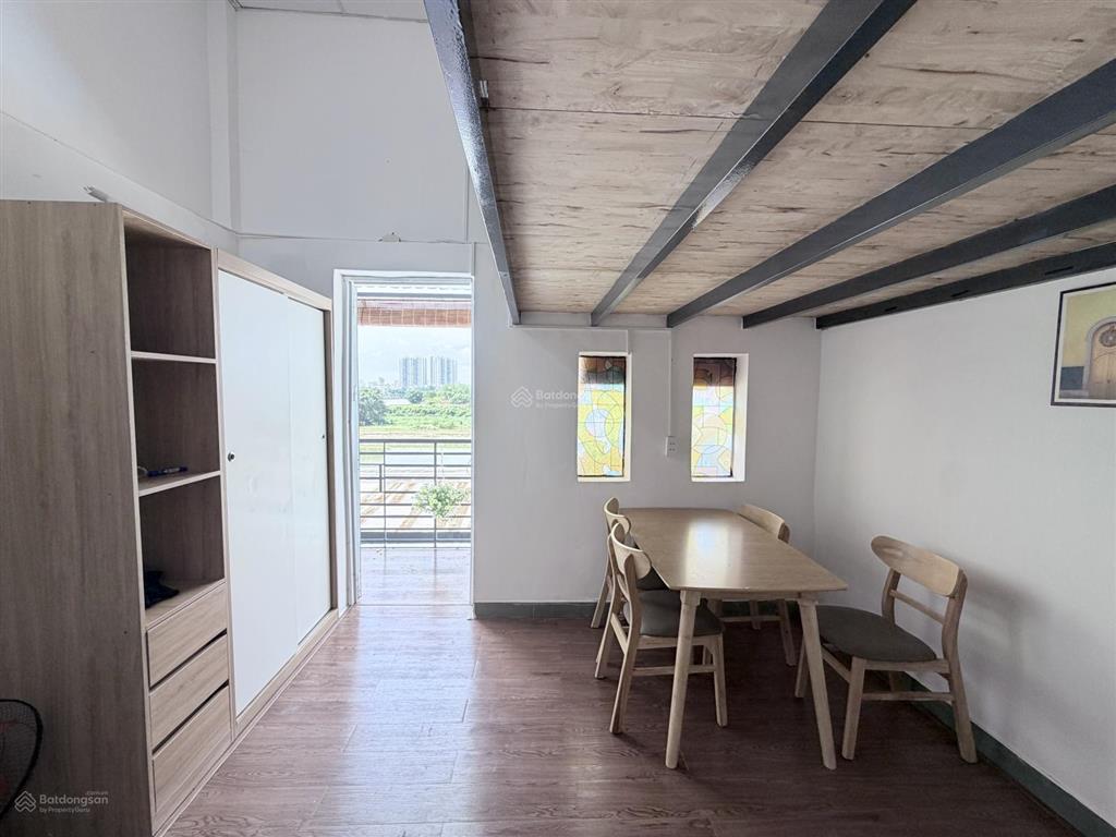Duplex mới 100% 40m2 tách bếp gác cao không đụng đầu full nt, view sông sg, landmark