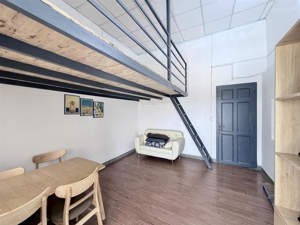 Duplex mới 100% 40m2 tách bếp gác cao không đụng đầu full nt, view sông sg, landmark