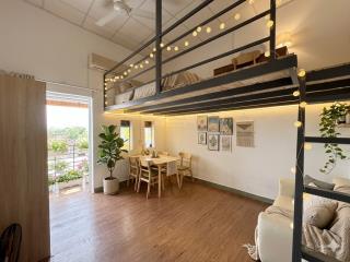 Duplex mới 100% 40m2 tách bếp gác cao không đụng đầu full nt, view sông sg, landmark