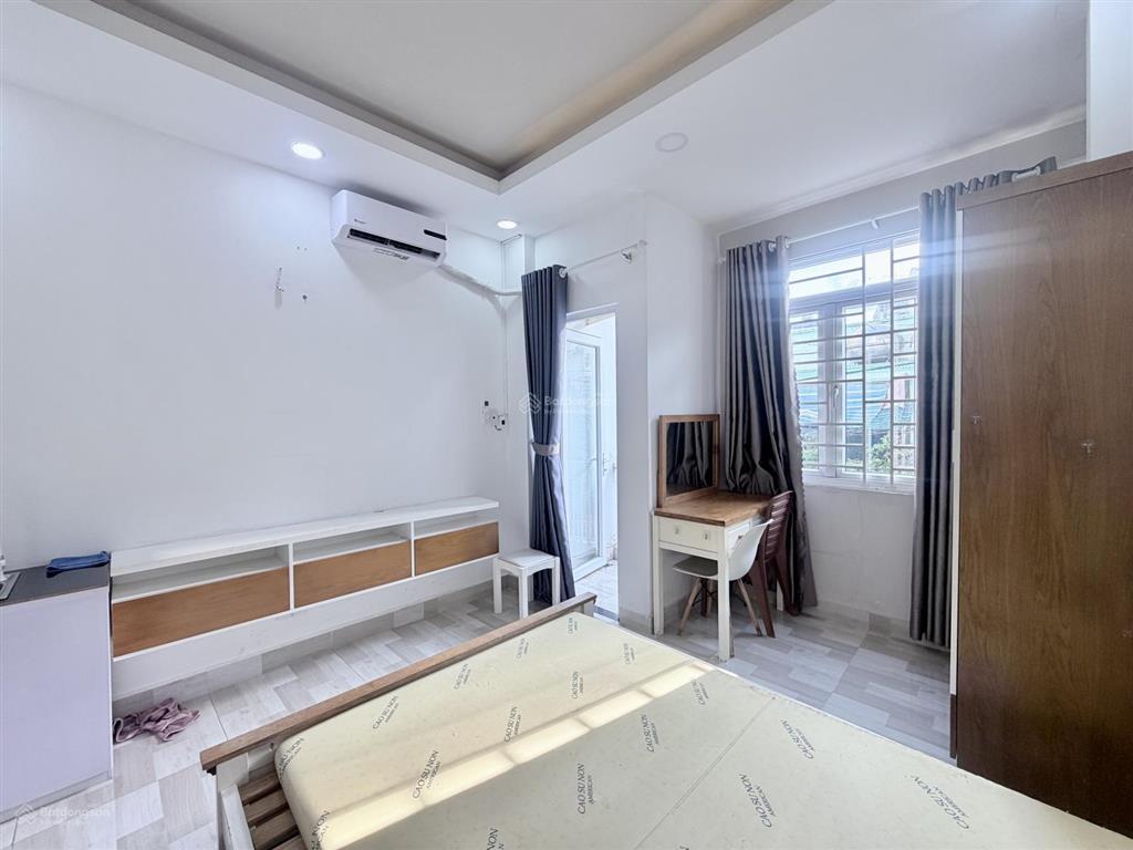 Căn stu ban công 25m2 mới keng full nt, ngay gần cầu bông giáp quận 1, phú nhuận