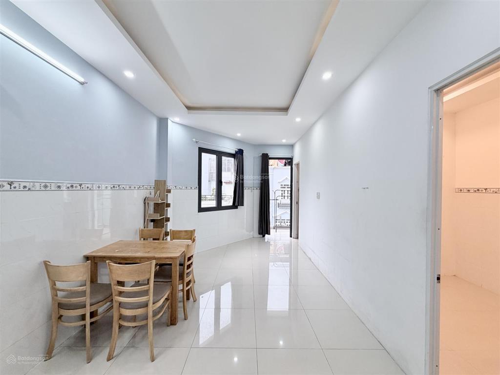 Căn 2pn 1pk 60m² full nt có ban công thang máy mới keng gần đh hutech, uef, ngoại thương, gtvt