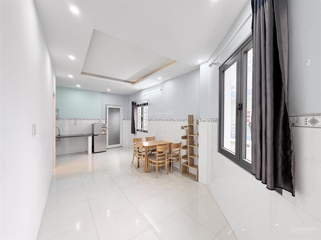 Căn 2pn 1pk 60m² full nt có ban công thang máy mới keng gần đh hutech, uef, ngoại thương, gtvt