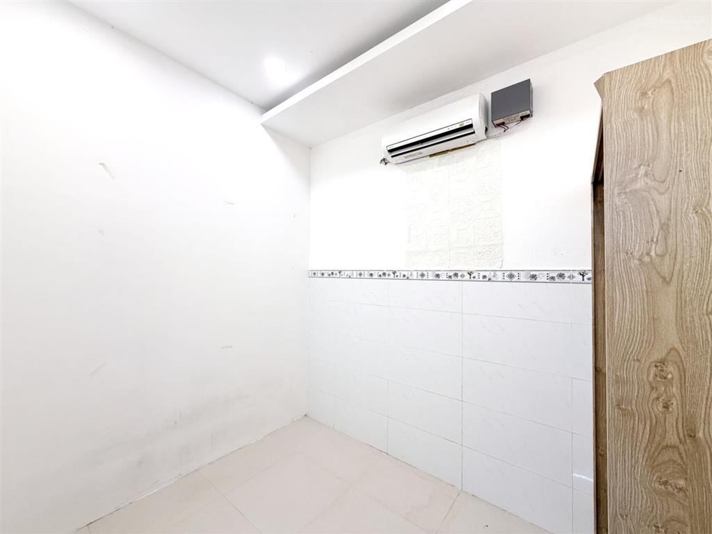 Căn 2pn 1pk 60m² full nt có ban công thang máy mới keng gần đh hutech, uef, ngoại thương, gtvt