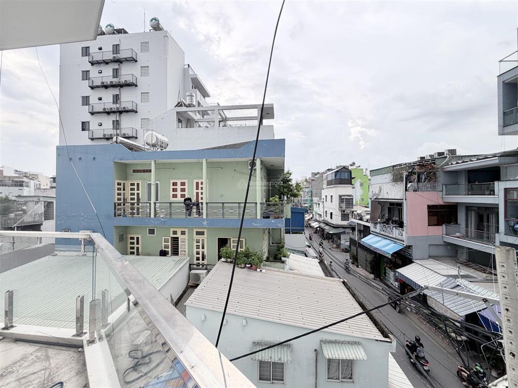Căn 2pn 1pk 60m² full nt có ban công thang máy mới keng gần đh hutech, uef, ngoại thương, gtvt