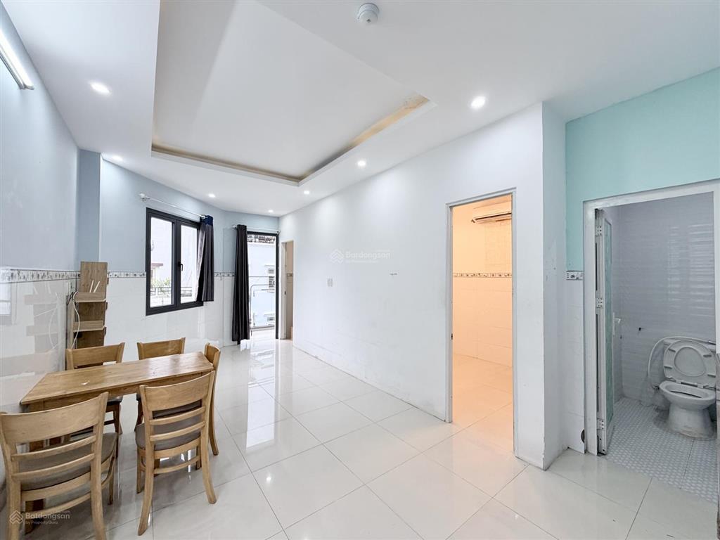 Căn 2pn 1pk 60m² full nt có ban công thang máy mới keng gần đh hutech, uef, ngoại thương, gtvt