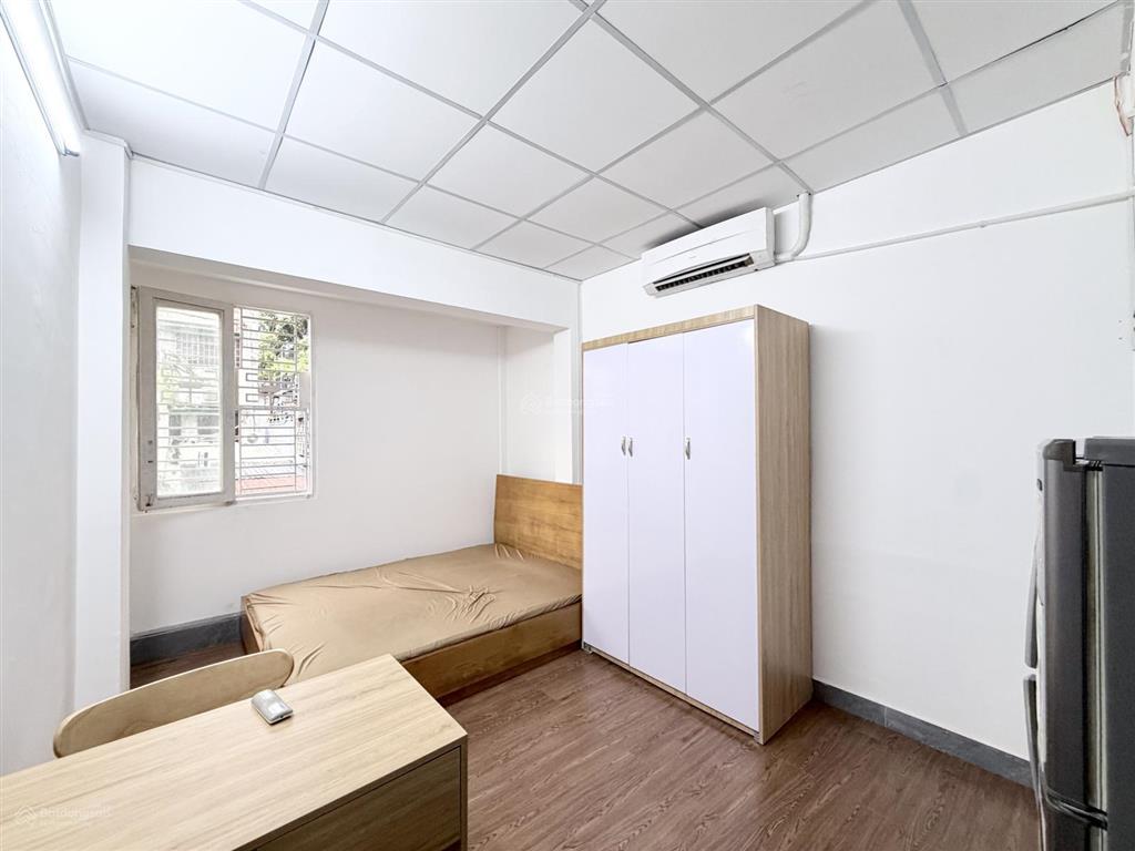 Phòng cửa sổ 25m2 mới 100% fullnt có giặt sấy ra vào vân tay an ninh ngay công viên phú nhuận