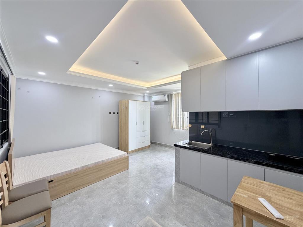 Căn hộ stu cửa sổ view sông 28m2 nhà biệt thự có hầm xe, thang máy, bảo vệ 24/7