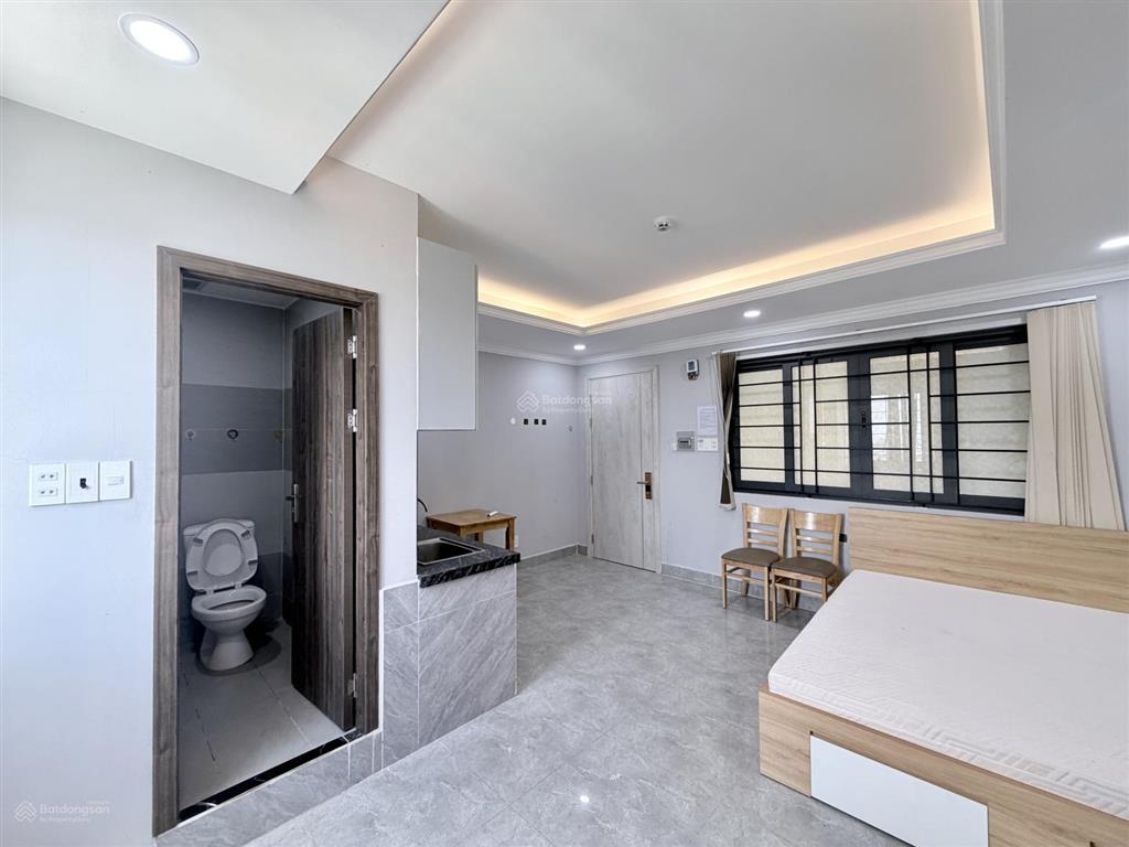 Căn hộ stu cửa sổ view sông 28m2 nhà biệt thự có hầm xe, thang máy, bảo vệ 24/7