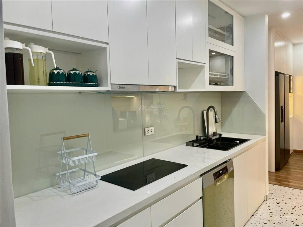 Chỉ 5 tỷ  bán nhanh căn hộ 2 ngủ goldmark city, dt 83m, tầng trung, full nội thất như hình