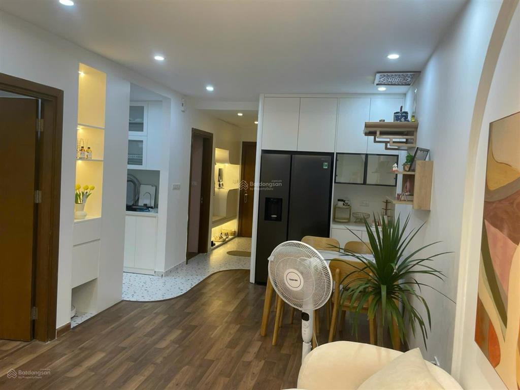 Chỉ 5 tỷ  bán nhanh căn hộ 2 ngủ goldmark city, dt 83m, tầng trung, full nội thất như hình