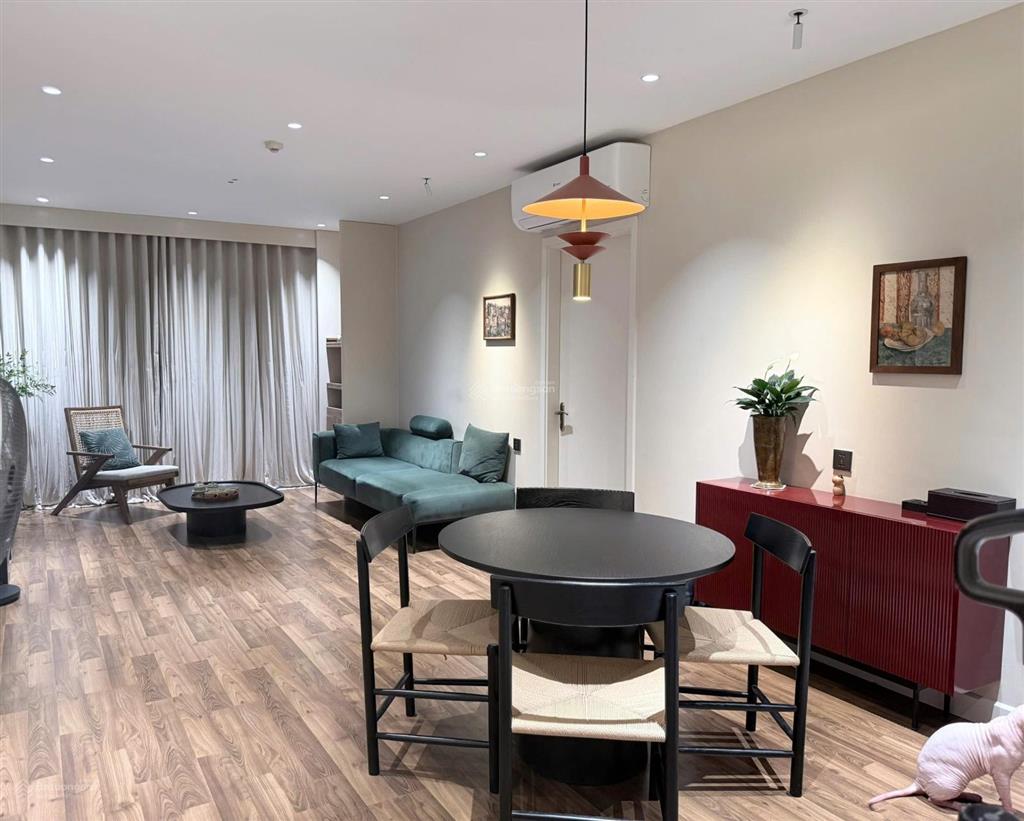 8,65 tỷ  toà diamond 110m²3pn, tầng trung, view đường tàu điện hồ tùng mậu, ngắm pháo hoa