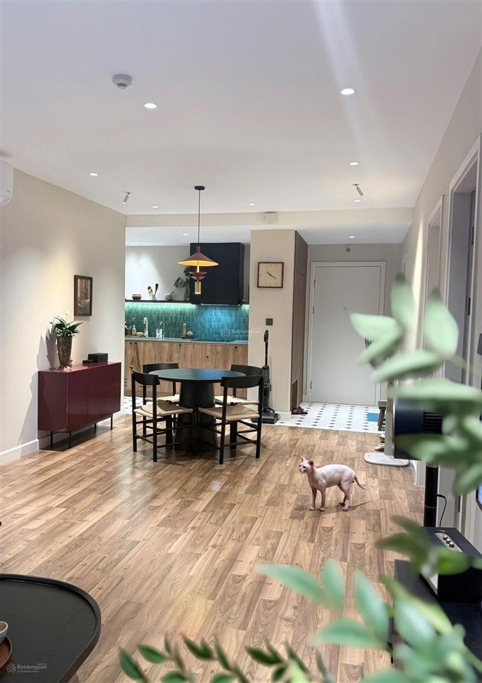 8,65 tỷ  toà diamond 110m²3pn, tầng trung, view đường tàu điện hồ tùng mậu, ngắm pháo hoa