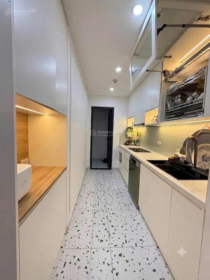 Bán căn hộ 2pn83m tại goldmark city  136 hồ tùng mậu, tầng trung, view thành phố  giá chỉ 5.3 tỷ