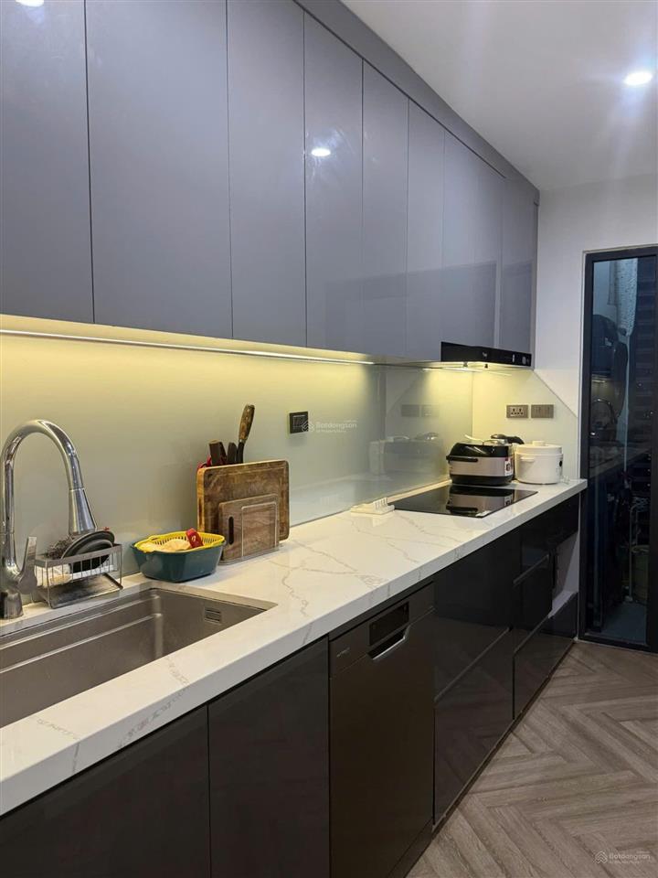Căn góc hoa hậu 2pn93m goldmark city  136 hồ tùng mậu, tầng trung, hướng mát, view thành phố