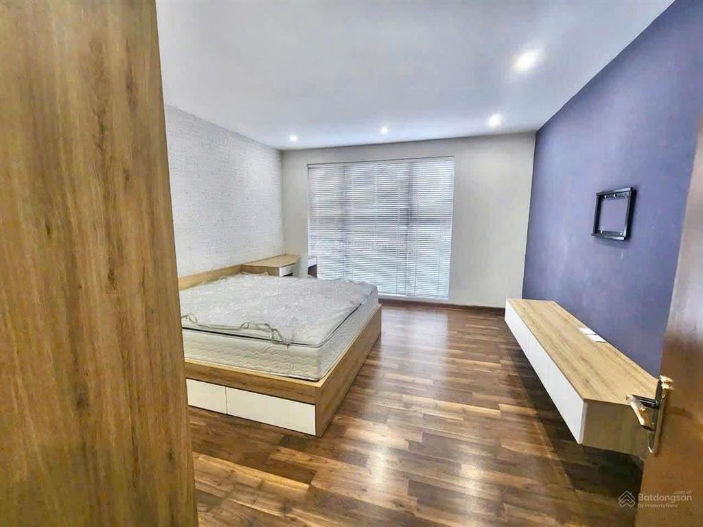 Quá rẻ chỉ 9 tỷ+ bán căn hộ 4pn172m tại goldmark city, 136 hồ tùng mậu, tầng trung, view thoáng