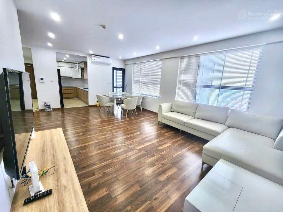 Quá rẻ chỉ 9 tỷ+ bán căn hộ 4pn172m tại goldmark city, 136 hồ tùng mậu, tầng trung, view thoáng