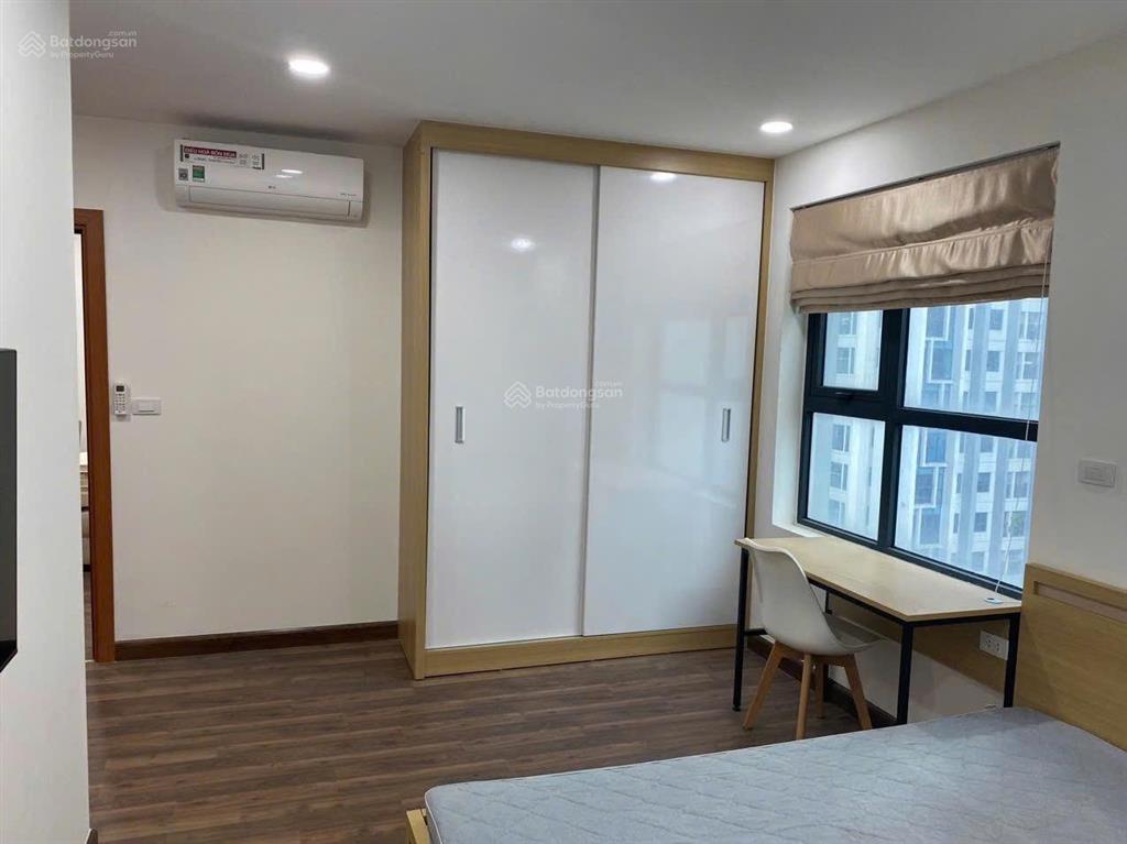 5.9tỷ rẻ nhất 2pn93m căn góc + trục hoa hậu rộng nhất goldmark city  tầng trung