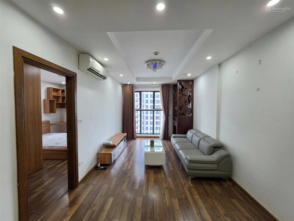 4tỷ+ giá hời nhất goldmark city 83m2pn tầng trung, view thoáng, full nội thất, sẵn slot ôtô