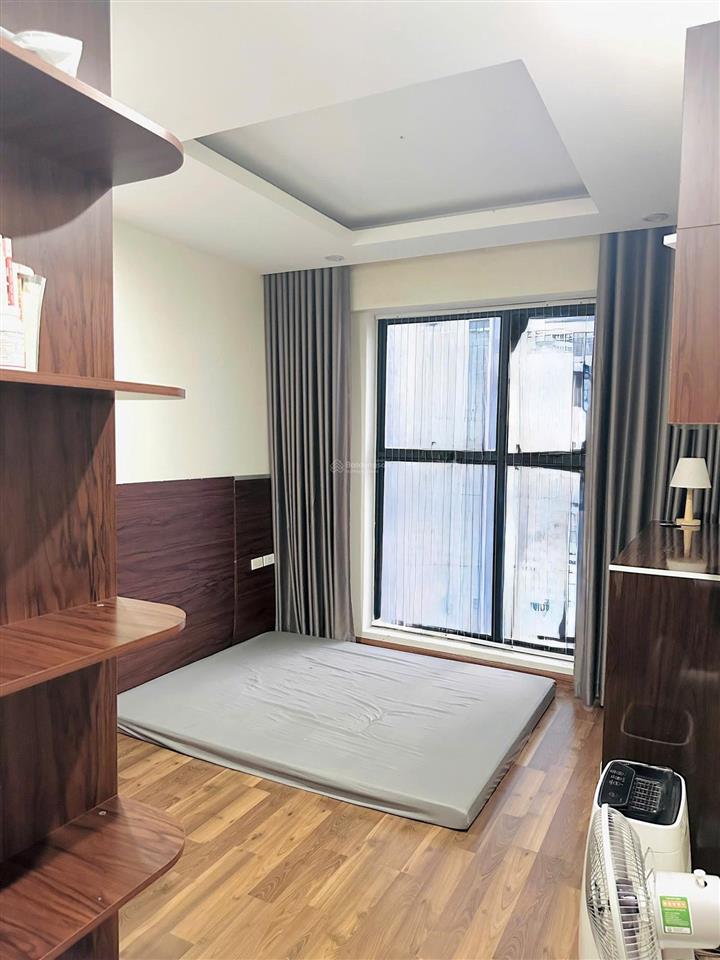 4,5 tỷ chính chủ, bán căn hộ 83m², 2pn, tầng trung, có slot ô tô, tại goldmark city 136 hồ tùng mậu