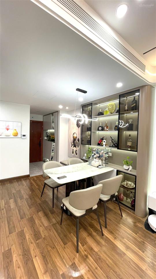 4,5 tỷ chính chủ, bán căn hộ 83m², 2pn, tầng trung, có slot ô tô, tại goldmark city 136 hồ tùng mậu
