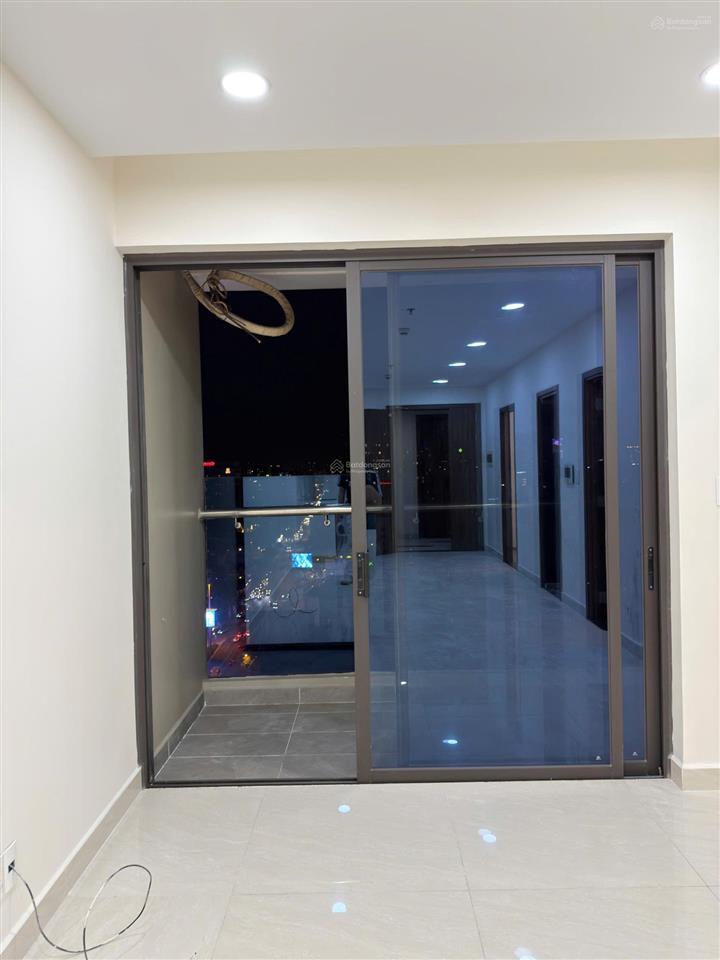 Chính chủ bán căn hộ park legend, 55m, 2 phòng ngủ, ban công nhìn q1, giá 5.5 tỷ tuấn 0901 499 ***