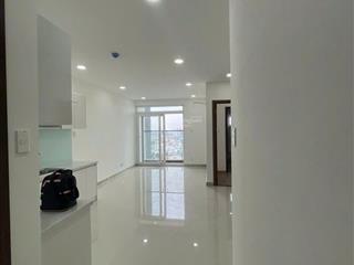 Chính chủ bán căn hộ park legend, 55m, 2 phòng ngủ, ban công nhìn q1, giá 5.5 tỷ tuấn 0901 499 ***