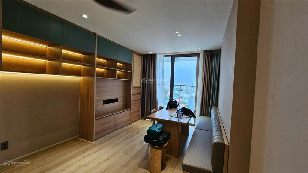 Ban quản lí bán căn hộ kingston, 83m 2 phòng ngủ, ban công dài, sổ hồng, giá 7.5 tỷ tuấn 0901 499 ***