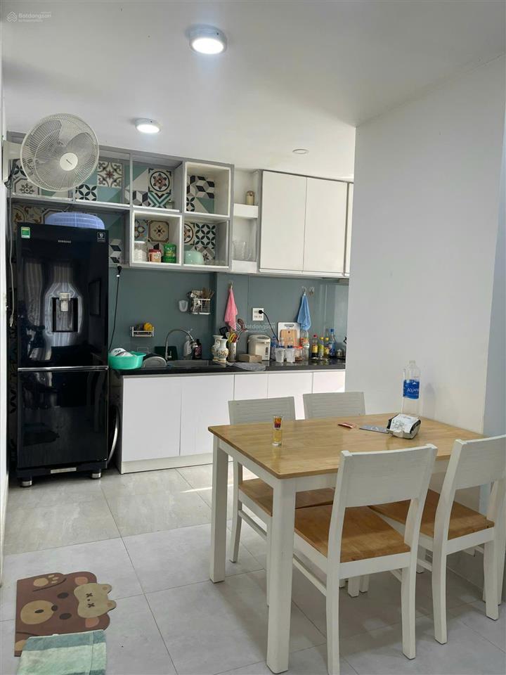 Chính chủ bán chung cư k300, p12, tân bình, 56m2, 2 phòng ngủ, sổ hồng, giá 3.3 tỷ tuấn 0901 499 ***
