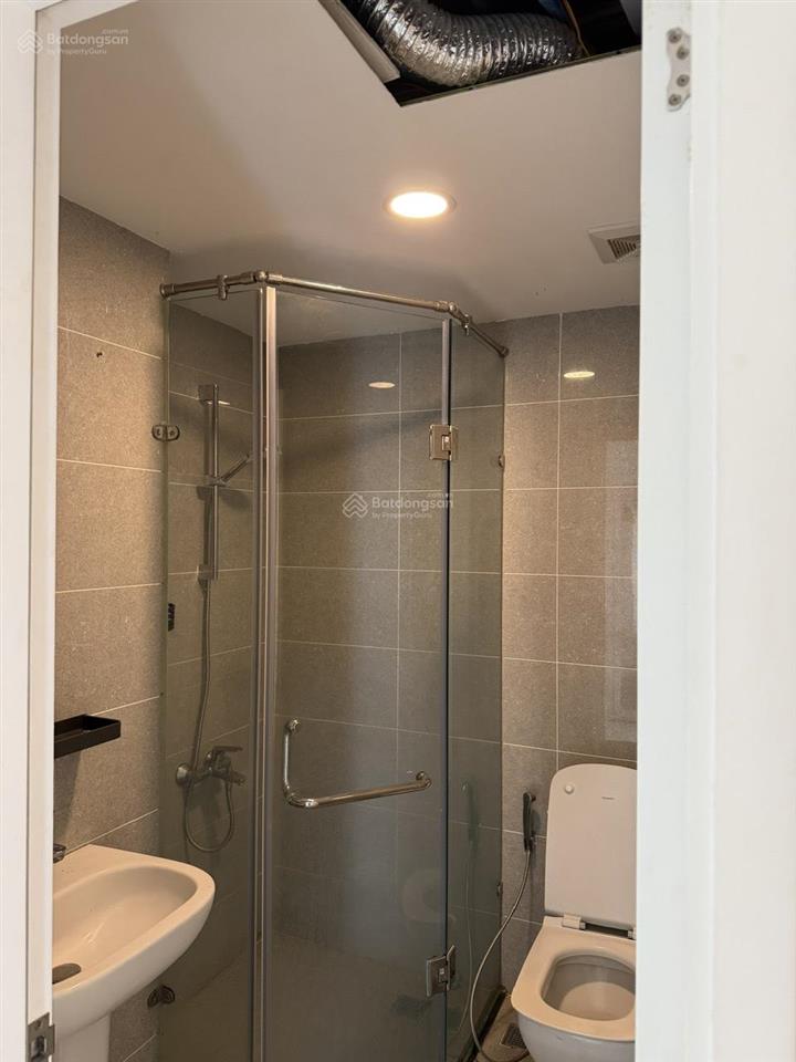 Chính chủ bán căn hộ terra royal, 72m , 2 phòng, 2wc, view lý chính thắng, sổ giá 9.9 tỷ 0901 499 ***