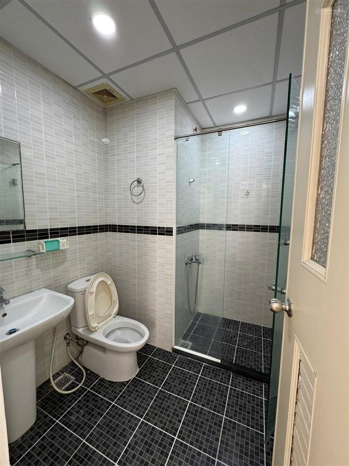 Chính chủ bán căn hộ hà đô nguyễn văn công, 88m, 2 phòng ngủ sổ hồng, giá 5.75 tỷ tuấn 0901 499 ***