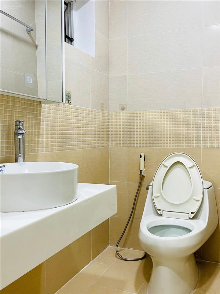 Chính chủ bán căn hộ khang phú, 78m, 2 phòng ngủ, 2 ban công, sổ hồng, giá 3,75 tỷ tuấn 0901 499 ***