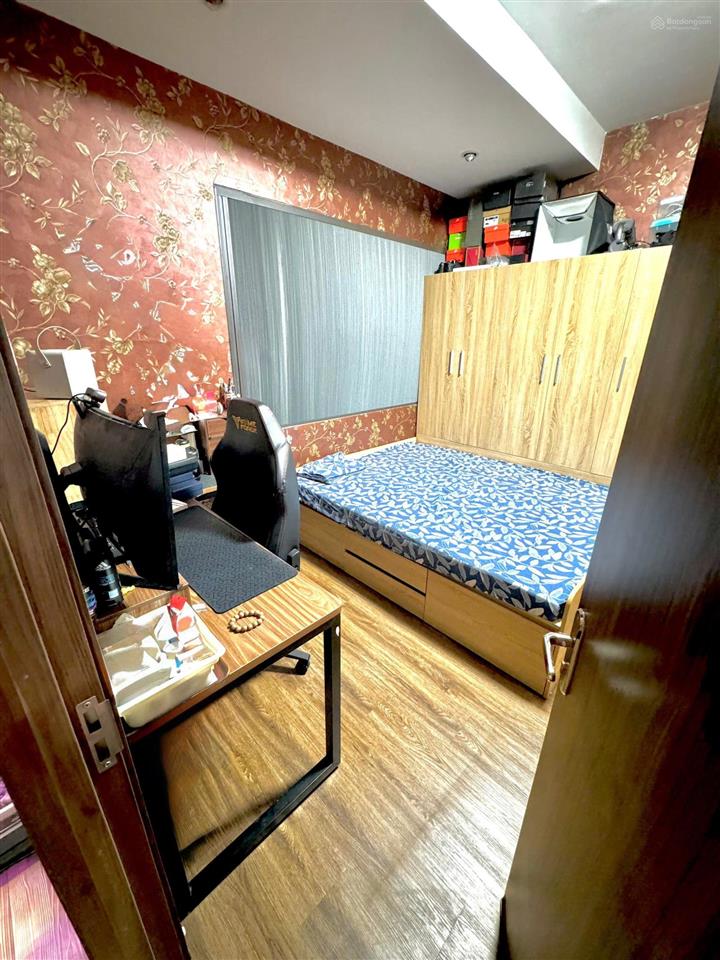Chính chủ bán căn hộ sài gòn town thoại ngọ hầu, 2 phòng ngủ 2wc, lầu 5, giá 2.4 tỷ tuấn 0901 499 ***