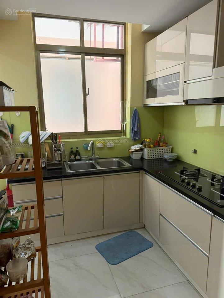 Chính chủ bán căn hộ screc, 157m, 4 phòng ngủ, 4 wc, view đông nam, sổ hồng, giá 9.5 tỷ 0901 499 ***