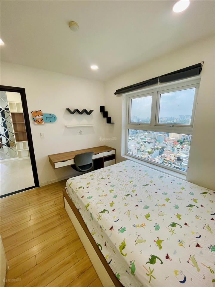 Bán căn hộ xi grand court, 53m, giá 5.3 tỷ, 70m, 2 phòng, 5.9 tỷ, 105m, 3 phòng, 9.9 tỷ. 0901 499 ***