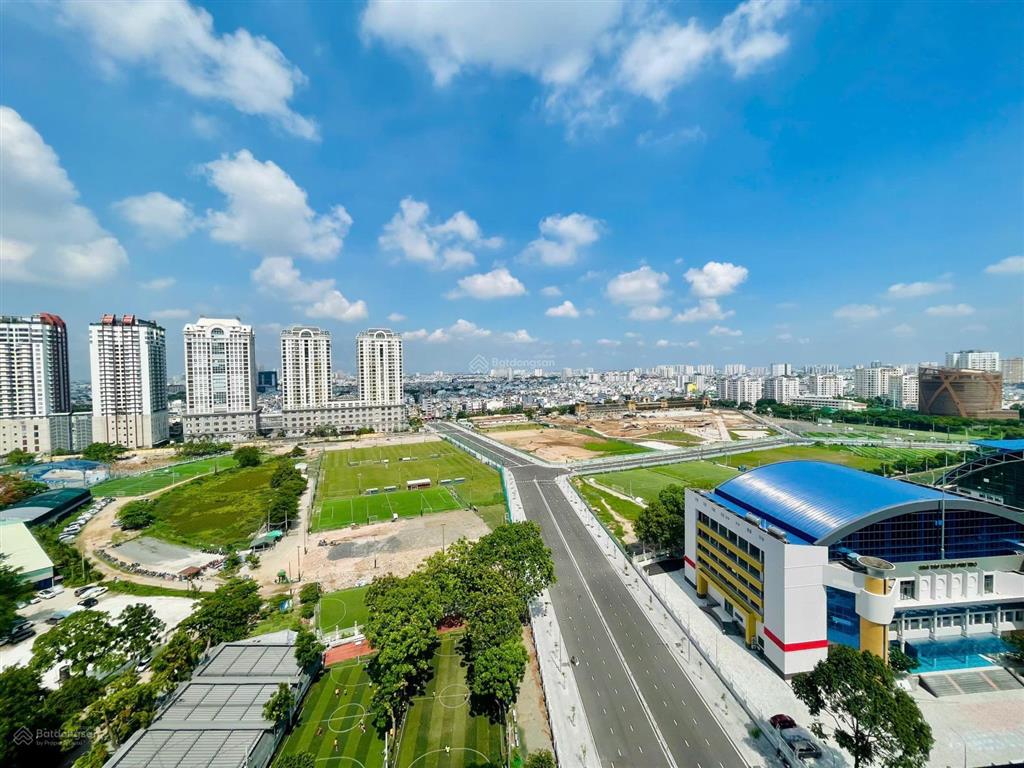Bán căn hộ xi grand court, 53m, giá 5.3 tỷ, 70m, 2 phòng, 5.9 tỷ, 105m, 3 phòng, 9.9 tỷ. 0901 499 ***