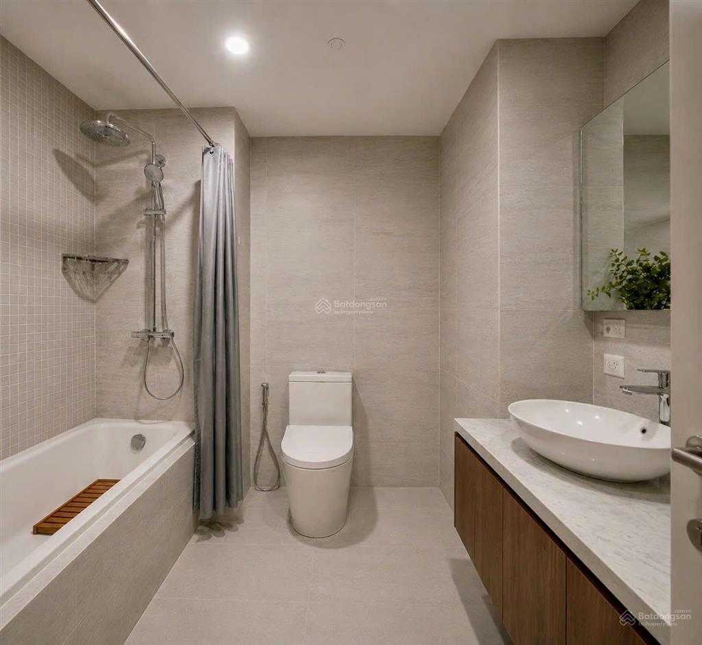 Chính chủ bán căn hộ kingdom 101, q10, 72m2, 2 phòng ngủ, 2 wc, sổ hồng, giá 7 tỷ. tuấn 0901 499 ***