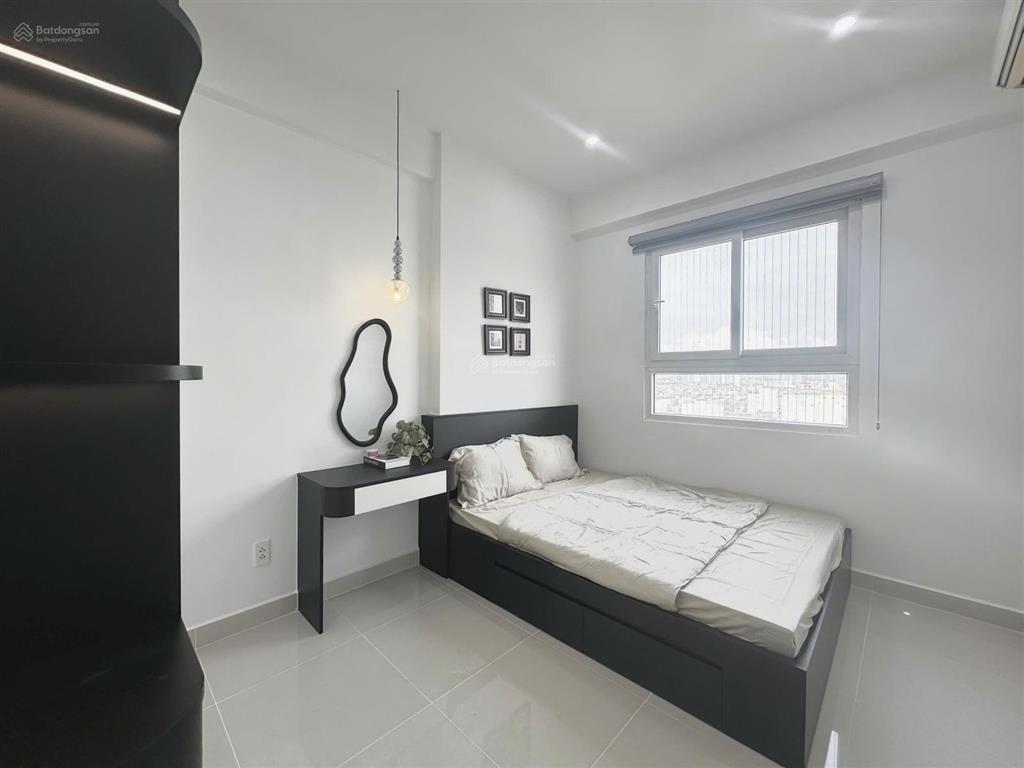 Bán căn hộ valeo đầm sen, 100m2, 3 phòng ngủ, 2 wc, sổ hồng, hàng hiếm, giá 5.4 tỷ tuấn 0901 499 ***