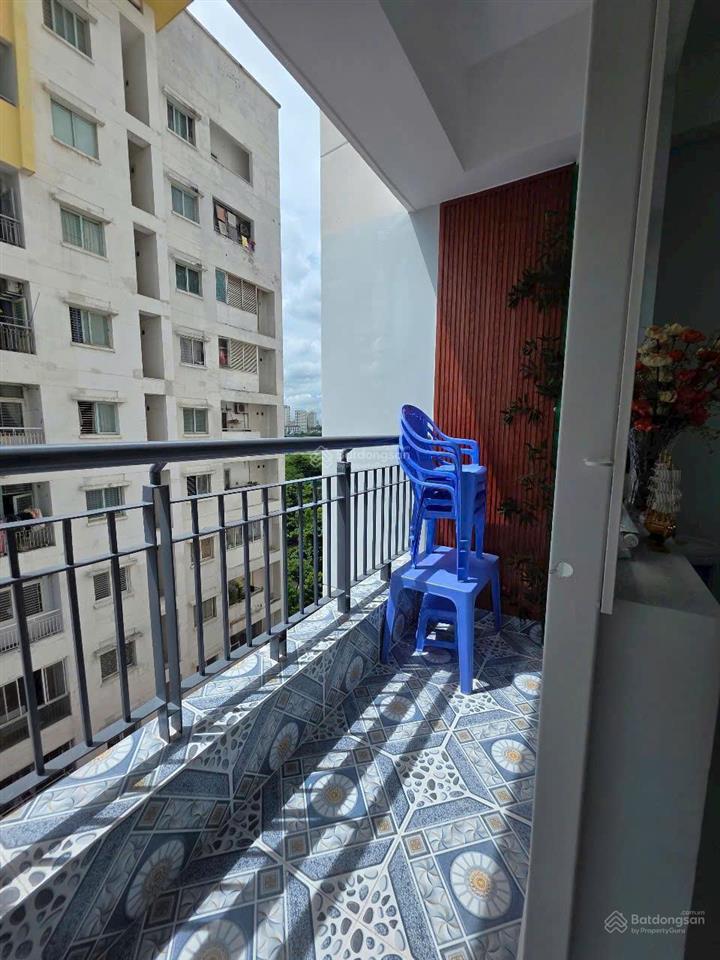 Chính chủ bán chung cư phú thọ, lầu 8, 65m2, 2 phòng ngủ, 2wc, sổ hồng, giá 3.75 tỷ tuấn 0901 499 ***
