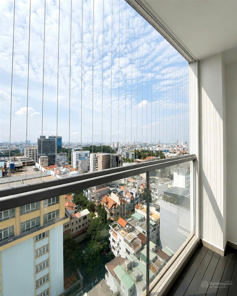 Bán chung cư sky center, 5b phổ quang, sát sân bay, 100m², 3 phòng ngủ, giá 8.2 tỷ tuấn 0901 499 ***