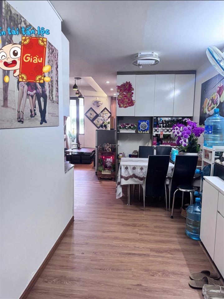 Bán căn hộ sài gòn town, tân phú, 85m2, căn góc, 3 phòng ngủ view q1, giá rẻ 2.5 tỷ tuấn 0901 499 ***